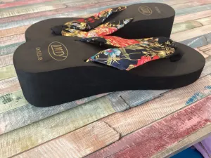 Black lightweight flip flop