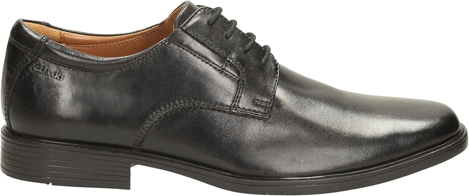 Clarks Men's Tilden Plain Oxford