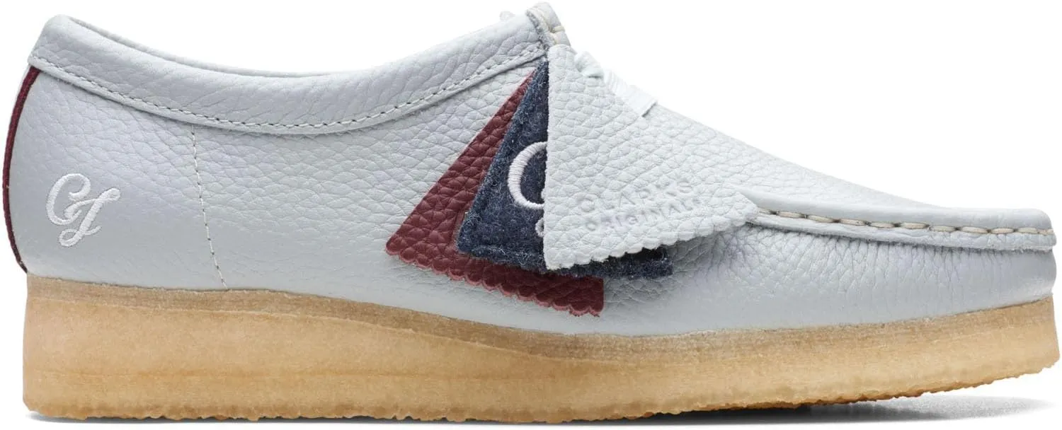 Clarks Women's Wallabee. Oxford