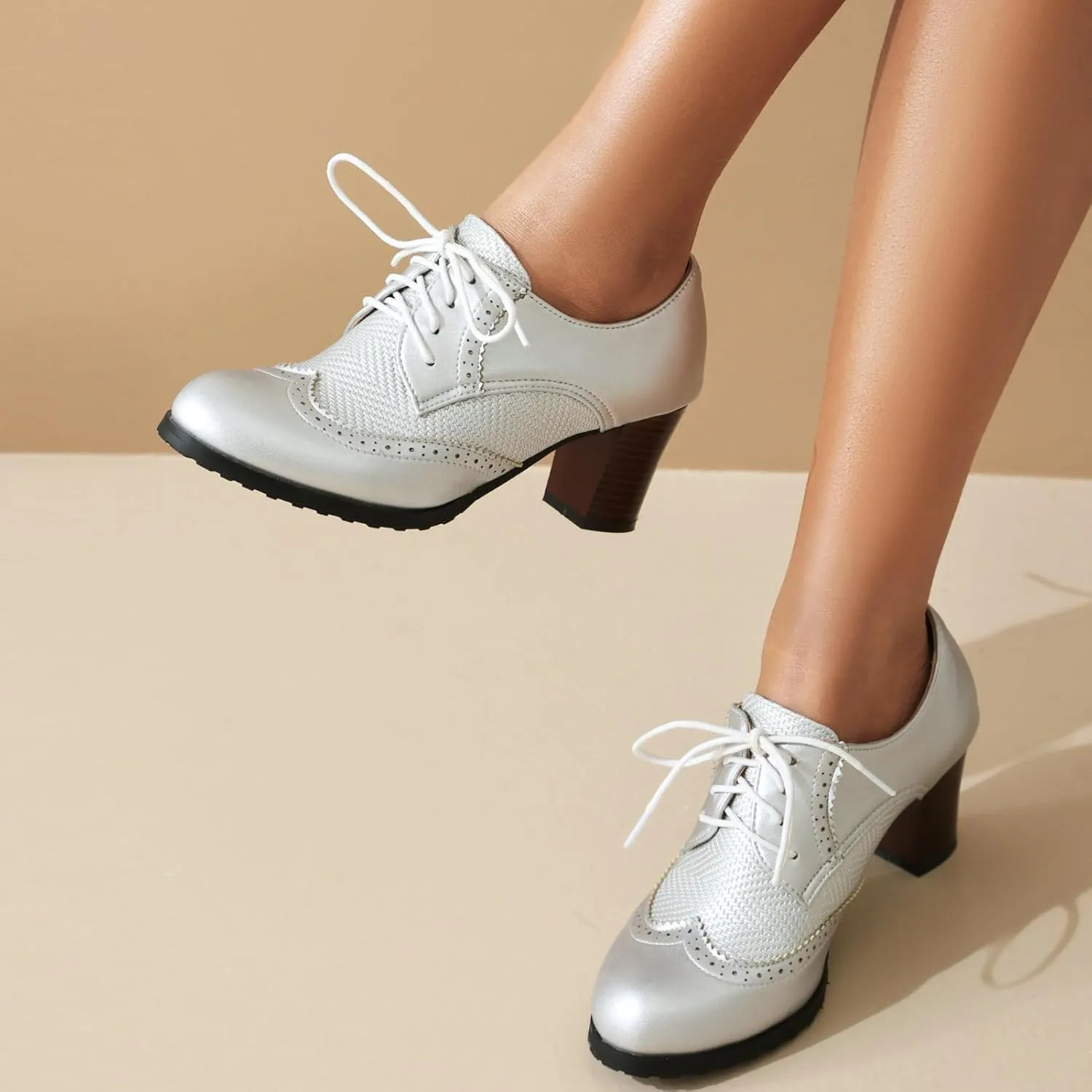 Meefit Women Lace Up Oxford Shoes Perforated Wingtip Shoes Chunky Heel Brogue Shoes,Round Toe Saddle Oxford Shoes