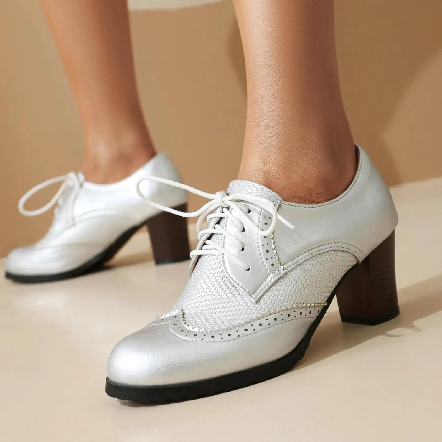 Meefit Women Lace Up Oxford Shoes Perforated Wingtip Shoes Chunky Heel Brogue Shoes,Round Toe Saddle Oxford Shoes