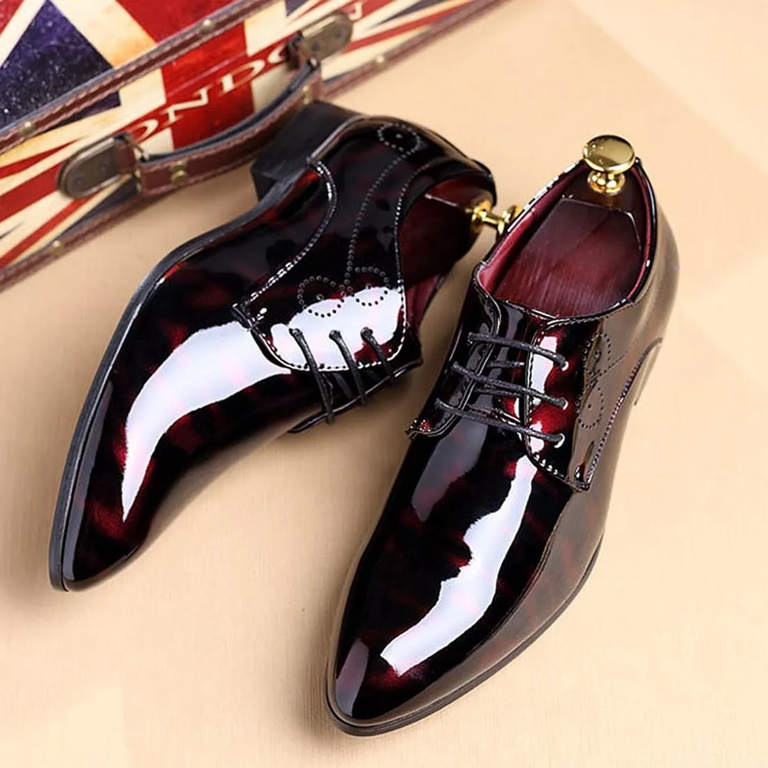 Men Fashion Dress Business Shoe Pointed Toe Floral Patent Leather Lace Up Oxford Black Brown Red Grey