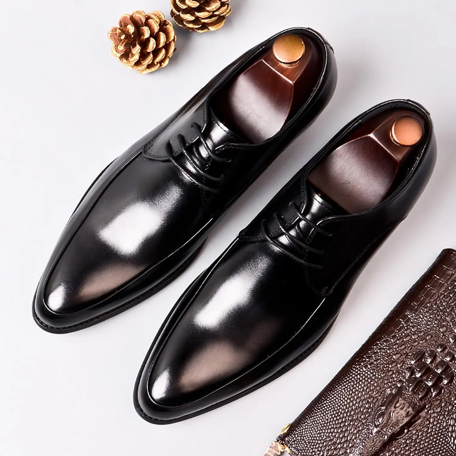 Men's Leather Dress Shoes for Formal Business Occasions Breathable Oxford Style with Non-Slip Sole Wedding Office Wear