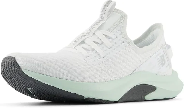 New Balance Women's DynaSoft Nergize Sport V2 Cross Trainer