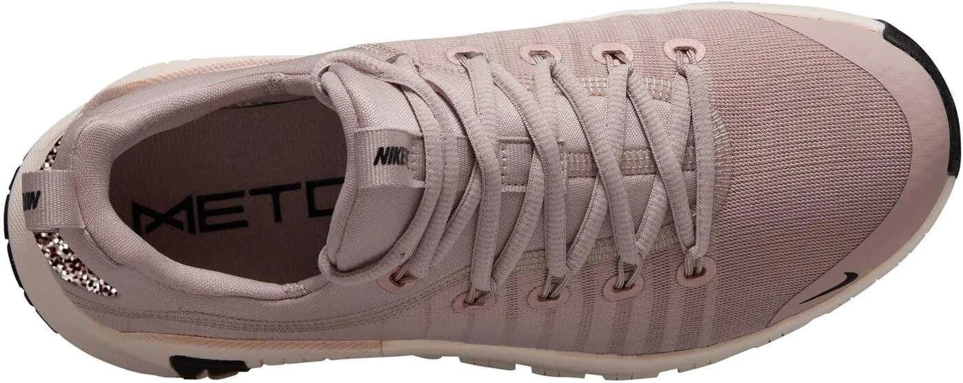 Nike Free Metcon 6 Premium Women's Workout Shoes (HF1208-600, Pink Oxford/Light Soft Pink/Black)