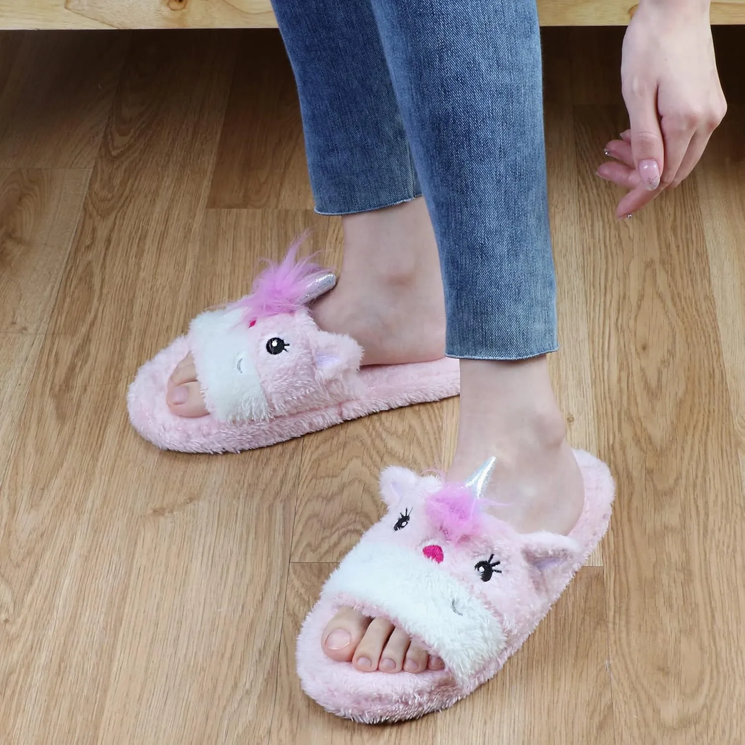Panda Bros Slides Slippers, Soft Plush Cozy Open Toe Indoor Outdoor Fuzzy Slippers Gifts For Girls Women Girlfriend