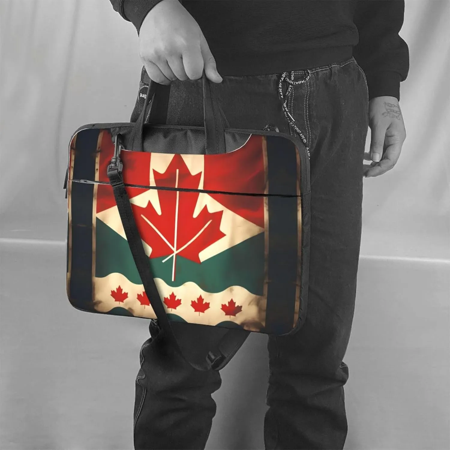 Retro Canada Flag Print Laptop Bag Laptop Case Shoulder Laptop Bag with Padded Protection Spacious Pockets
