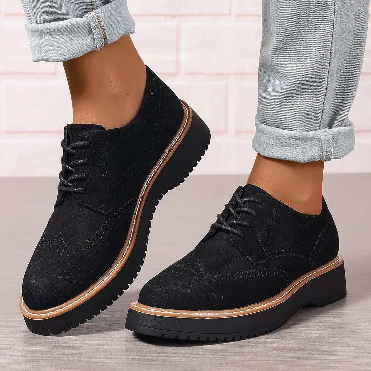 Women's Oxfords Classic Lace Up Vintage Round Toe Platform Casual Wingtip Brogues Low Heel Dress Shoes