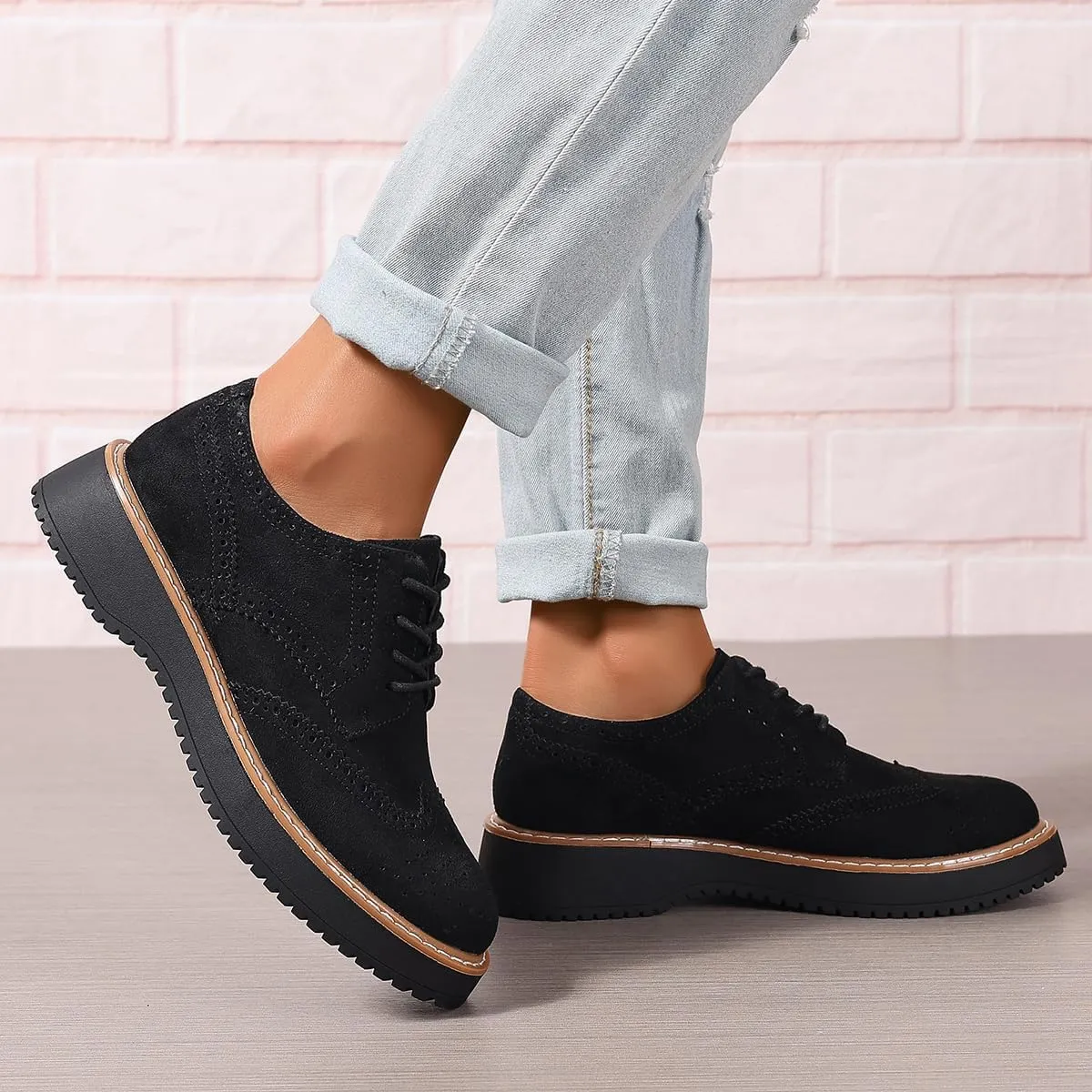 Women's Oxfords Classic Lace Up Vintage Round Toe Platform Casual Wingtip Brogues Low Heel Dress Shoes